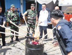 Hindari Konflik Pilkada, Danrem 044/Gapo Ikut Memusnahkan Surat Suara Rusak di Kabupaten OKU