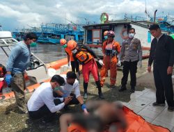 Tim Inafis Polres Kubu Raya Lakukan Penyelidikan Identitas Penemuan Mayat yang Mengapung di Sungai