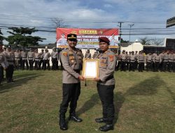 Bentuk Perhatian Pimpinan, Kapolres Mesuji Berikan Penghargaan ke 20 Personel Berprestasi