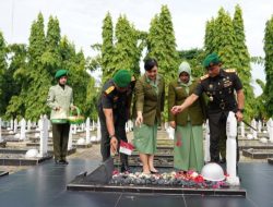 Pangdam II/Swj Pimpin Ziarah Rombongan Peringatan Hari Juang TNI AD dan HUT ke-63 Kowad