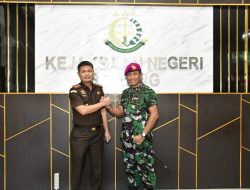 Komandan Pasmar 3 Laksanakan Courtesy Call ke Kejari Kota Sorong