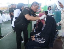 Peringati Hari Juang TNI AD Tahun 2024, Korem 042/Gapu Gelar Bhakti Kesehatan dan Baksos
