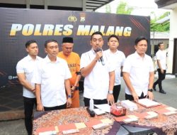 Lakukan Penipuan dan Penggelapan Uang Milik Warga, Oknum Kades di Malang Ditahan Polisi