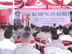 Kapolda NTB Kunker di Sumbawa Barat, Apresiasi Personel hingga Bagikan Bantuan Sosial