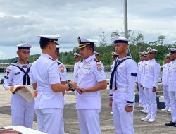 Dansatkat Koarmada III Pimpin Sertijab Komandan KRI Kapak-625