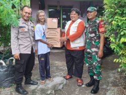 Babinsa Danukusuman dan Bhabinkamtibmas Bersinergi Bantu Pendistribusian Gizi ke Warga Difabel