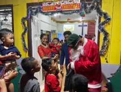 Wujud Nyata Peduli, Santa Claus Yonarmed 11 Kostrad Bagikan Kebahagiaan Natal di Perbatasan