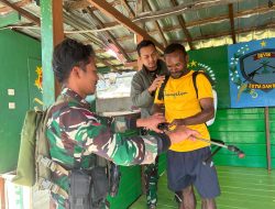 Warga Kampung Balamai Sambut Gembira Bantuan Alat Semprot Pertanian dari Satgas Habema