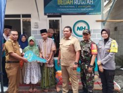 Babinsa Koramil 0818/23 Jabung Dukung Program Bedah Rumah di Kemantren
