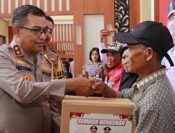 Kapolda NTB Salurkan Bantuan Sosial Pada Lansia dan Warga Kurang Mampu di Lombok Utara