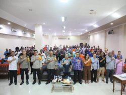 Kapolda Papua Barat Tatap Muka Dengan Tokoh Masyarakat Dan Aktifis Papua Barat