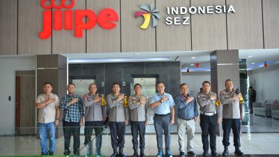 Kunjungi PT Jiipe dan PT Freeport Indonesia, Kapolres Gresik AKBP Rovan Richard Mahenu Tingkatkan Sinergitas Keamanan dan Perekonomian