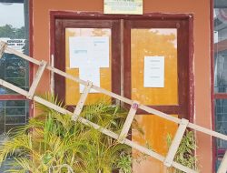 Warga Segel Kantor BKD Kabupaten Bima Buntut Kasus Dugaan Rekayasa Data Peserta P3K