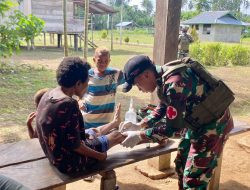 Anjangsana Ke Rumah Masyarakat Perbatasan, Pererat Silaturahmi Satgas Yonif 131/BRS Dengan Masyarakat Kampung Scofro