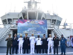Kenang Pertempuran Laut Aru, Komandan Pasmar 3 Hadiri Upacara Tabur Bunga Hari Dharma Samudera Tahun 2025