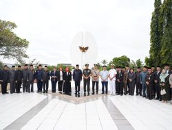 Pangdam XII/Tpr Ikuti Ziarah Rombongan Peringatan HUT ke-68 Pemprov Kalbar