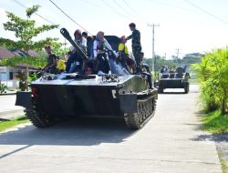 Ingin Mengenal Dekat Korps Marinir, Murid Sekolah Cinta Kasih Kunjungi Mako Pasmar 3