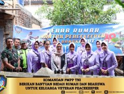 Komandan PMPP TNI Berikan Bantuan Bedah Rumah dan Beasiswa Untuk Keluarga Veteran Peacekeeper
