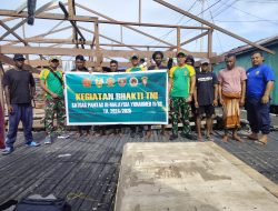 Satgas Pamtas Yonarmed 11 Kostrad Perkuat Kebersamaan, Bantu Pembangunan Rumah Warga di Perbatasan
