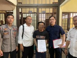 Unit Reskrim Polsek Sengah Temila Serahkan Tersangka dan Barang Bukti ke Kejaksaan Negeri Ngabang
