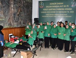 SAMBUT HUT KE-79 PERSIT KCK, PRAJURIT DAN PERSIT KODIM MERAUKE LAKSANAKAN DONOR DARAH