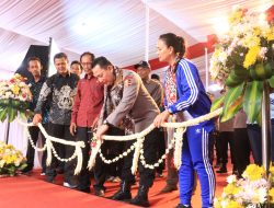 Kapolri Resmikan Pengerasan Jalan dan Saluran Irigasi serta Serahkan Bantuan Sosial di Desa Garongan