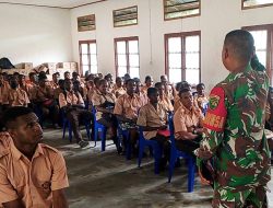 Babinsa Merauke Sosialisasikan Penerimaan Prajurit TNI-AD Di SMA YPPK YOS SUDARSO
