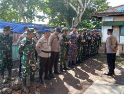 Personel Gabungan TNI/POLRI di Wanam Gelar Operasi Pekat Miras Lokal