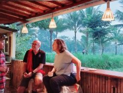 Baru di Tete Batu! Cosy Corner Cafe & Restaurant: Destinasi Kuliner dengan Pemandangan Sawah dan Gunung Rinjani yang Spektakuler