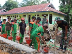 TMMD 123 Kodim 1416/Muna, Guru dan Pelajar Sangat Antusias Dalam Pembuatan Sekolah Mereka