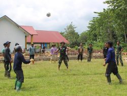 Jalin Keakraban, Anggota Satgas TMMD 123 Kodim 1416/Muna Olah Raga Volleyball Bersama Usai Kegiatan Fisik