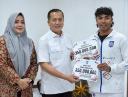 Bayarkan Bonus Atlet, Gubernur NTB Ingatkan Investasi Olahraga