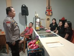 Patroli Malam Polsek Sengah Temila, Antisipasi Gangguan Keamanan Jelang Idul Fitri