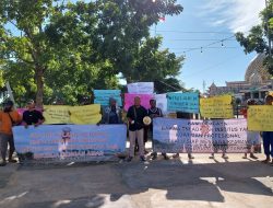 Aksi Damai Aliansi Masyarakat Merauke Bersatu Cinta Damai Mendukung UU TNI
