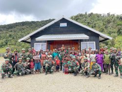 Makan Bersama dan Pemeriksaan Kesehatan Wujud Kepedulian Satgas Yonif 715/Mtl