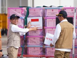 Panglima TNI Dampingi Menlu RI Lepas Bantuan Kemanusian Untuk Myanmar