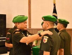 Danrem 083/Bdj Serahkan Tongkat Komando Kodim 0820/Probolinggo