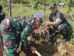 Sinergitas TNI- Polri Dan Pemkab Blitar Hijaukan Lingkungan, Bangun Masa Depan