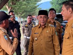 Sampah Menumpuk di Pantai Kalaki, Bupati Bima Instruksikan Gotong-royong