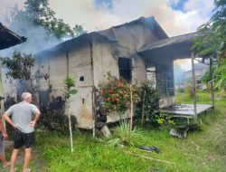 Kebakaran Rumah di Dusun Kayu Tanam, Mandor, Landak
