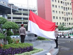 Wakapolres Jakbar Pimpin Upacara Hari Kesadaran Nasional, Ajak Personel Refleksi Tugas Pengabdian