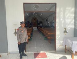 Polsek Meranti Amankan Ibadah Misa Jum’at Agung di Gereja Katholik Hati Kudus Yesus