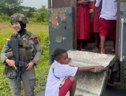 Patroli Humanis Ops Damai Cartenz-2025 di Kenyam: Semangat Kartini dalam Pengamanan dan Kepedulian Sosial