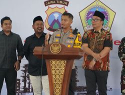 Kapolres AKBP Rovan dan Bupati Yani Apresiasi May Day 2025 di Gresik Berlangsung Kondusif