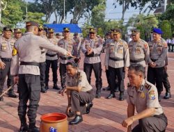Berikan Pengabdian Terbaik, Aiptu Ponco Esti dan Aiptu Umar Resmi Menyandang Pangkat Ipda