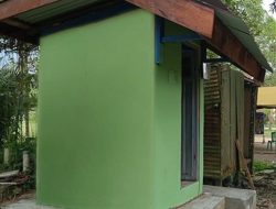 Memasuki Tahap Akhir Pembuatan MCK, Masyarakat Kampung Ucap Syukur