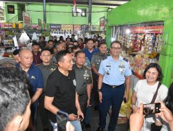 Dandim 0818/Malang-Batu Hadiri Kegiatan “Sapa Pasar Rakyat Peduli UMKM” Bersama Forkopimda se-Malang Raya di Pasar Oro-Oro Dowo
