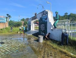 Jelang HUT Pasmar 3, Yonmarhanlan XIV Sorong Gelar Kerja Bakti Bersihkan Taman Makam Pahlawan Tri Jaya Sakti