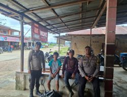 Patroli Sambang Warga Polsek Kuala Behe Ajak Jaga Kamtibmas Yang Kondusif