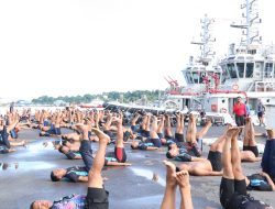 Teguhkan Jiwa Petarung Laut, Lantamal XIV Gelar Latihan Renang Laut